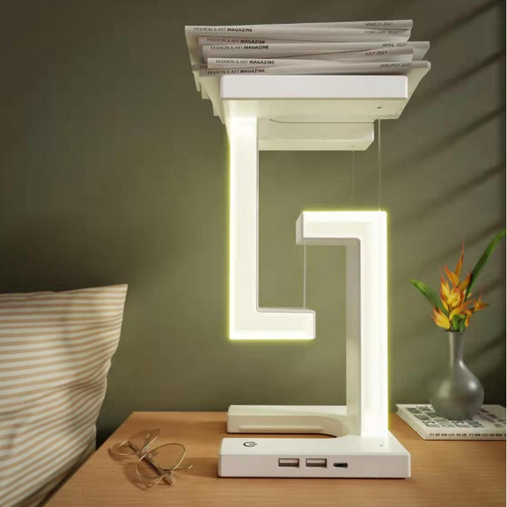 Tischlampe mit kabelloser Ladestation für Smartphone